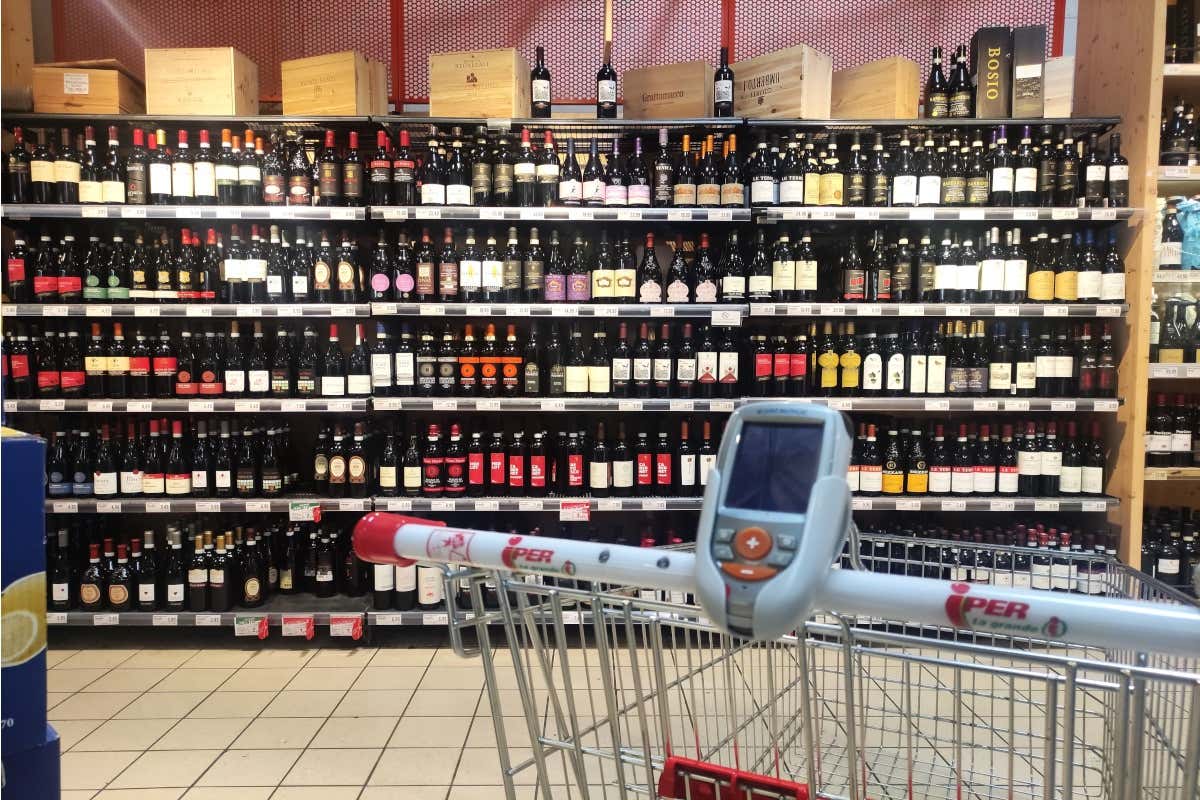 Natale con i vini in promozione al supermercato: ecco le offerte migliori